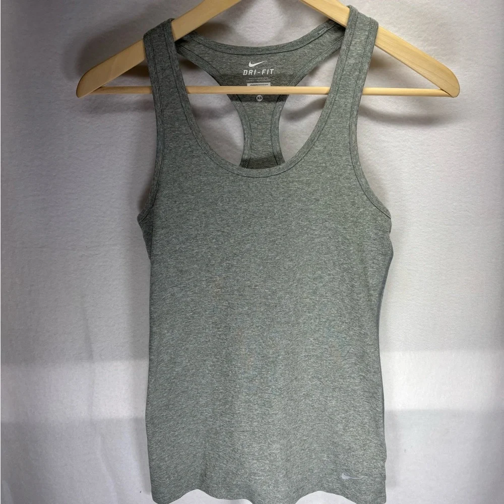 NIKE Razorback Tank Top XS Gray Women's Stretch Gym Activewear Dri-Fit‎